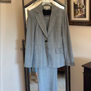 Jones New York Suit 2pc pantsuit Sz8 blk/wht